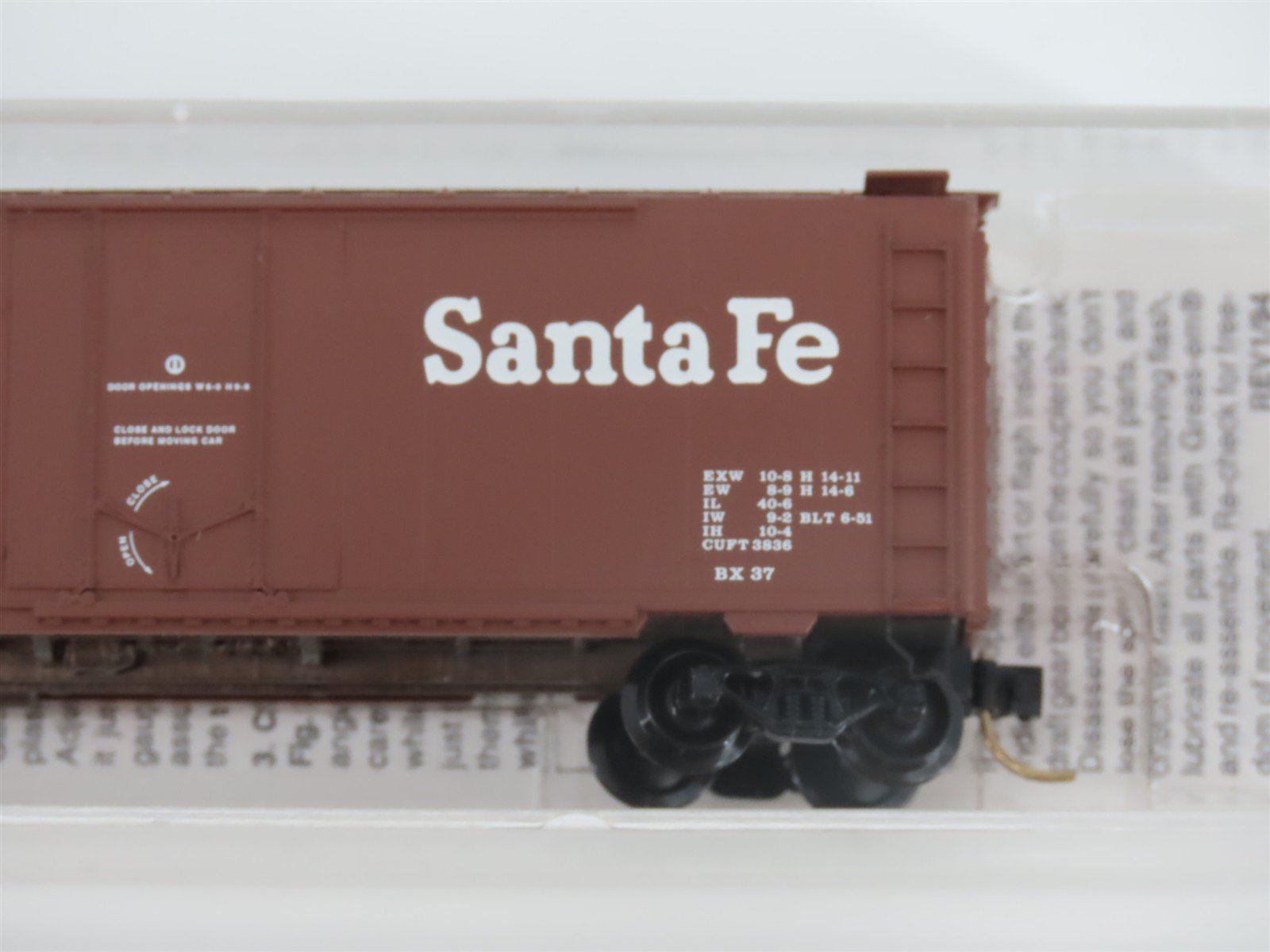N Scale Micro-Trains MTL 21110 ATSF Santa Fe 40' Plug Door Box Car #149953