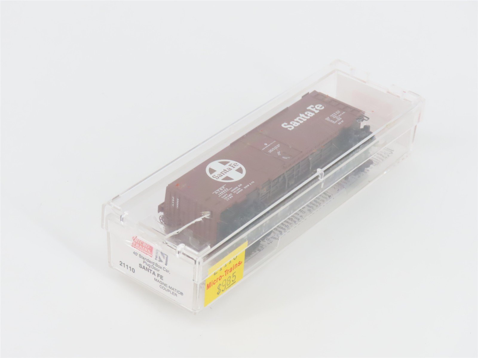 N Scale Micro-Trains MTL 21110 ATSF Santa Fe 40' Plug Door Box Car #149953