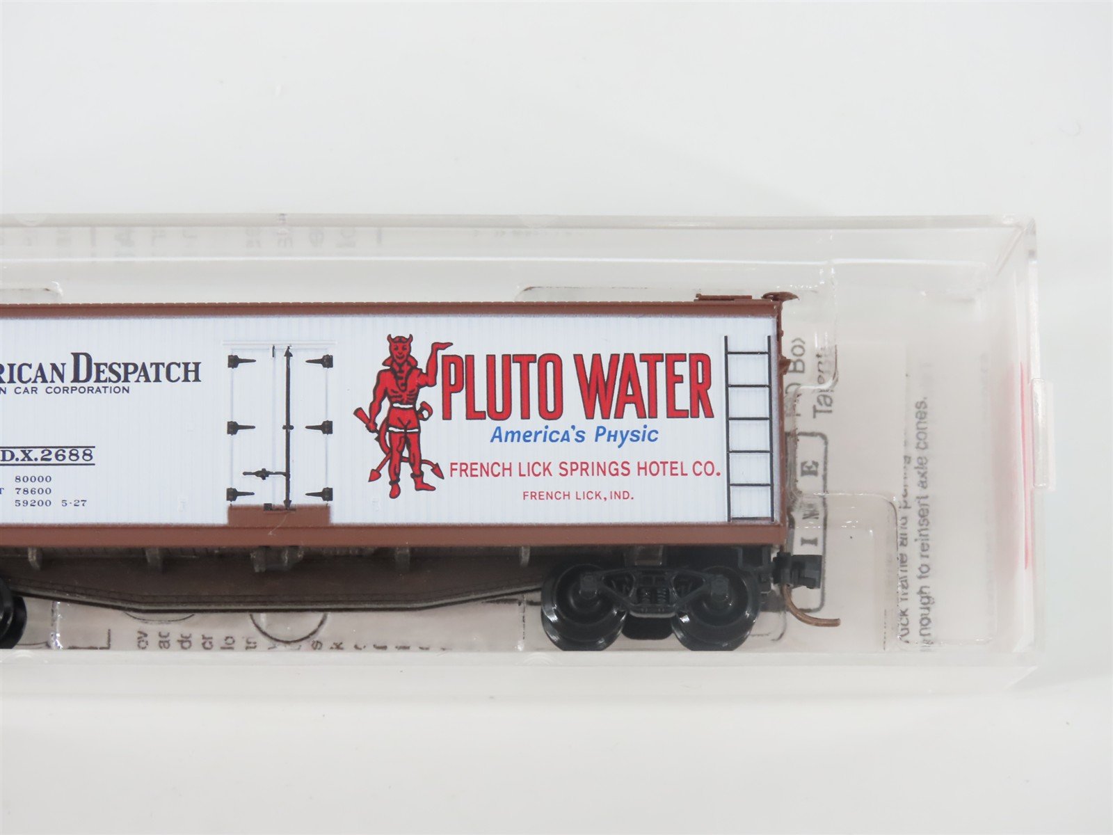 N Scale Micro-Trains MTL 49490 NADX Pluto Water 40' Wood Reefer #2688