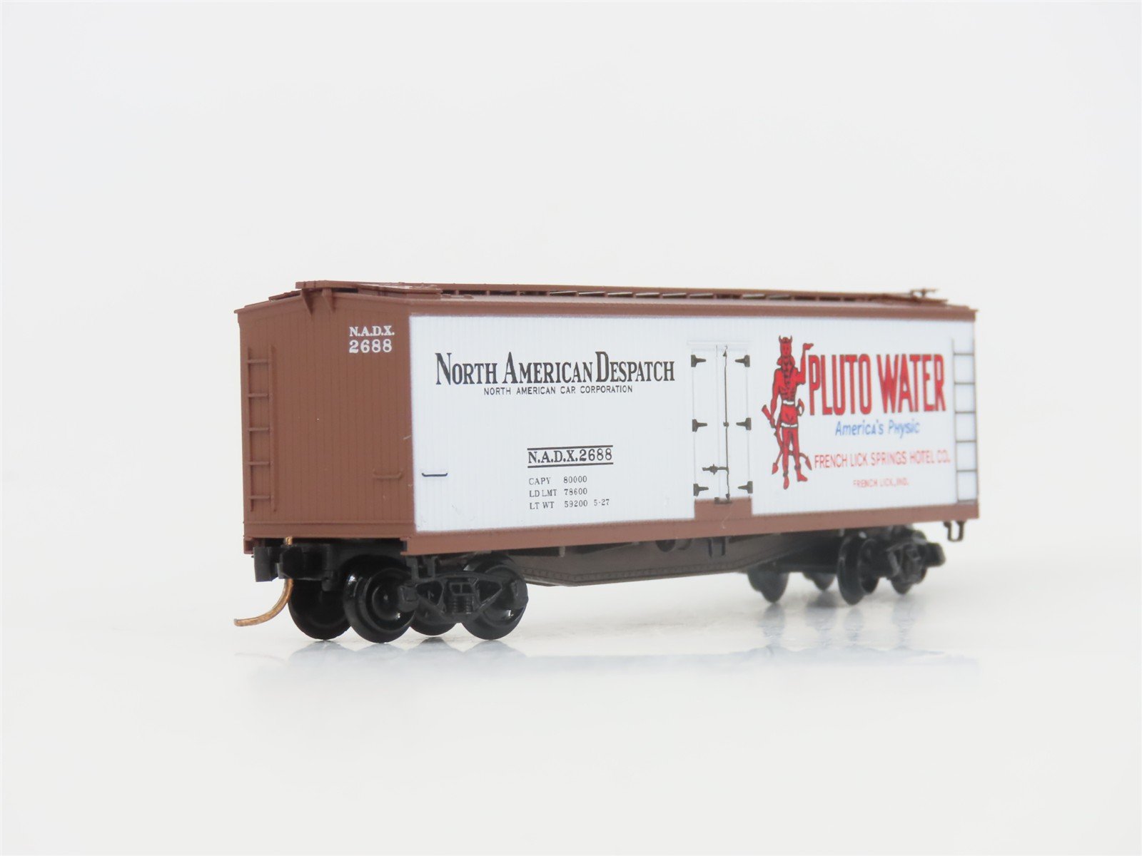 N Scale Micro-Trains MTL 49490 NADX Pluto Water 40' Wood Reefer #2688