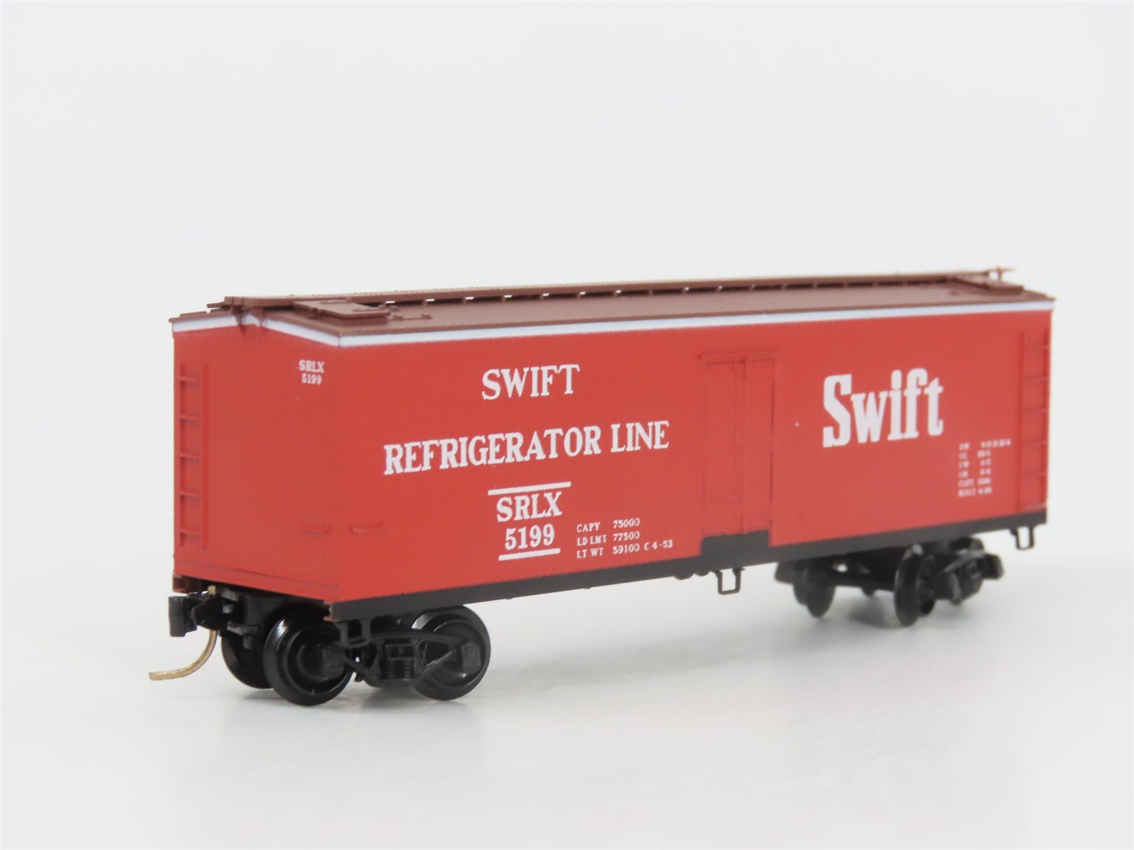 N Scale Micro-Trains MTL 49400 SRLX Swift 40' Wood Reefer #5199