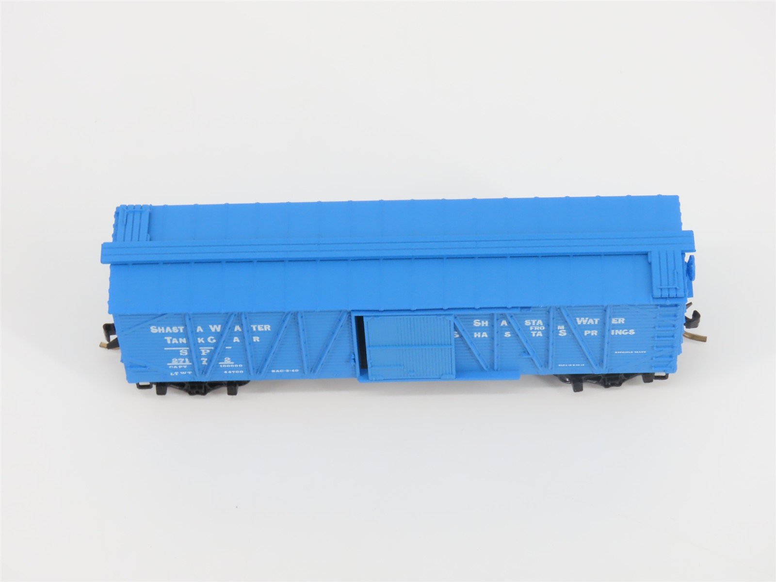 N Scale Micro-Trains MTL 28140 SP Shasta Water 40' Single Door Box Car #27172