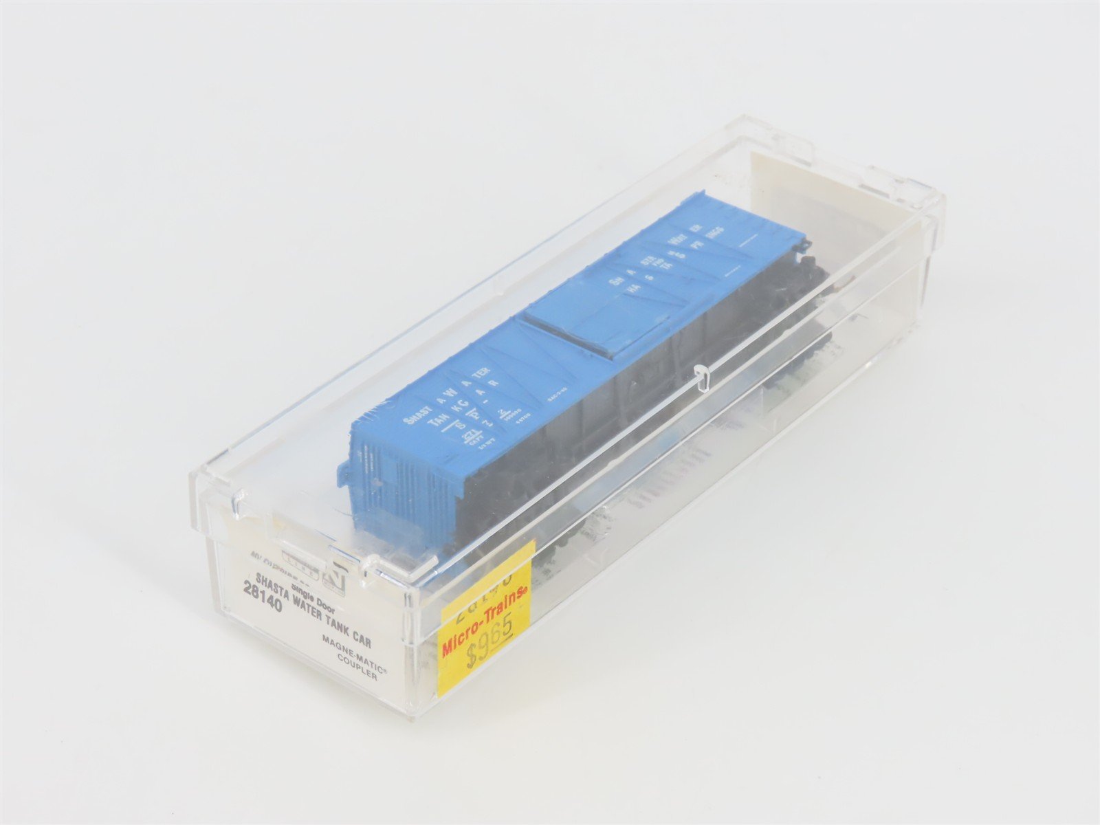 N Scale Micro-Trains MTL 28140 SP Shasta Water 40' Single Door Box Car #27172