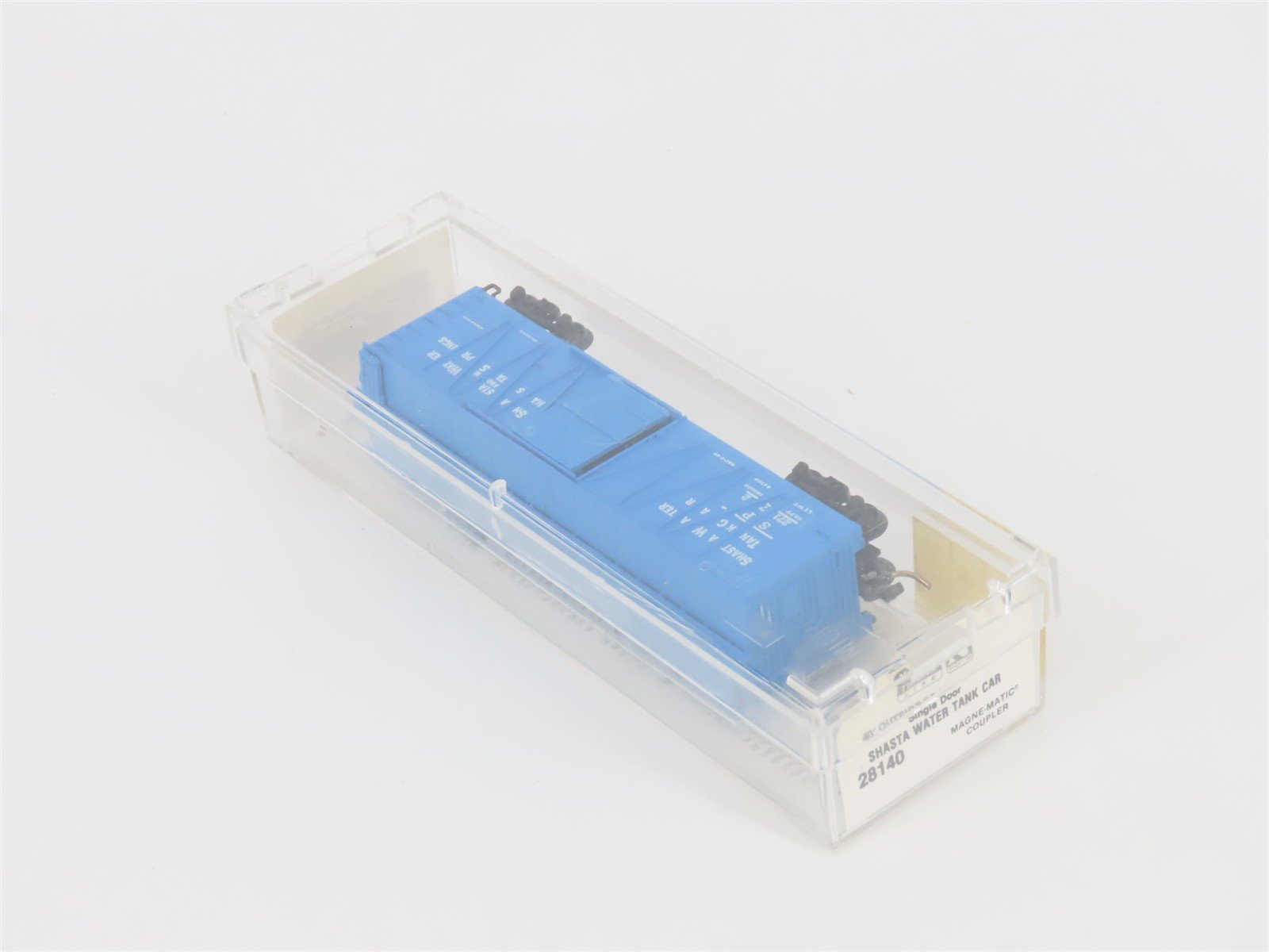 N Scale Micro-Trains MTL 28140 SP Shasta Water 40' Single Door Box Car #27172