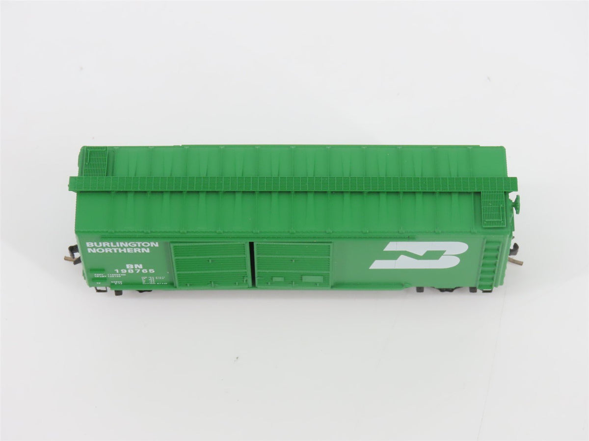 N Scale Micro-Trains MTL 23080 BN Burlington Northern 40&#39; Box Car #198765
