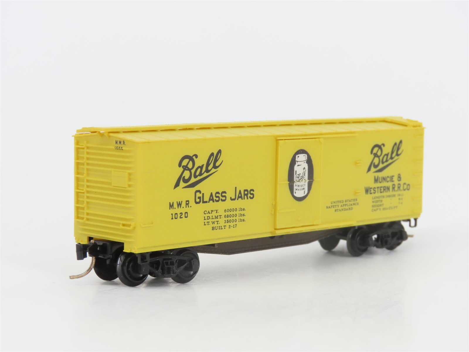 N Scale Micro-Trains MTL 42030 MWR Ball Glass Jars 40' Single Door Box Car #1020