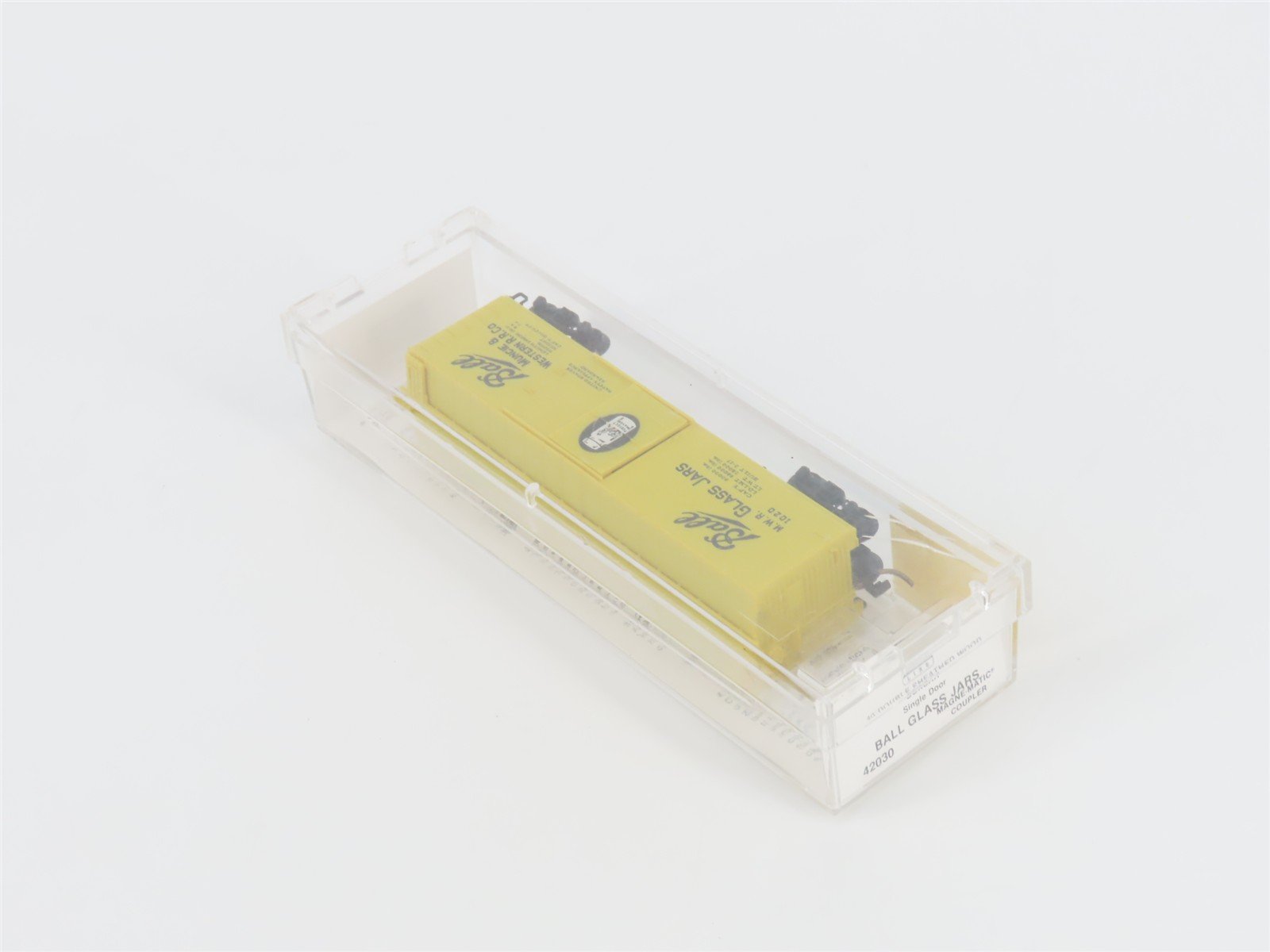 N Scale Micro-Trains MTL 42030 MWR Ball Glass Jars 40' Single Door Box Car #1020