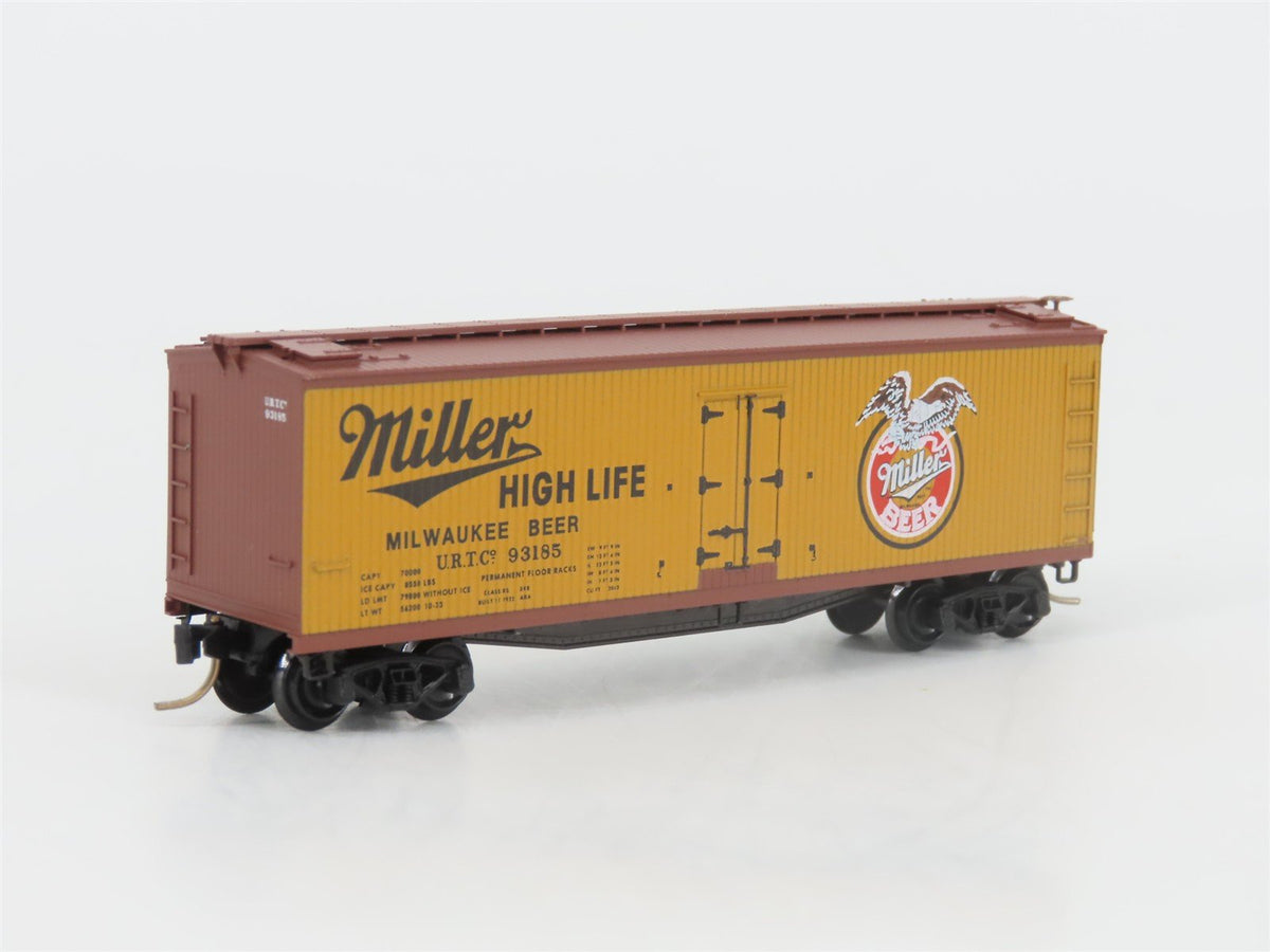 N Scale Micro-Trains MTL 49410 URTC Miller High Life 40&#39; Wood Reefer #93185