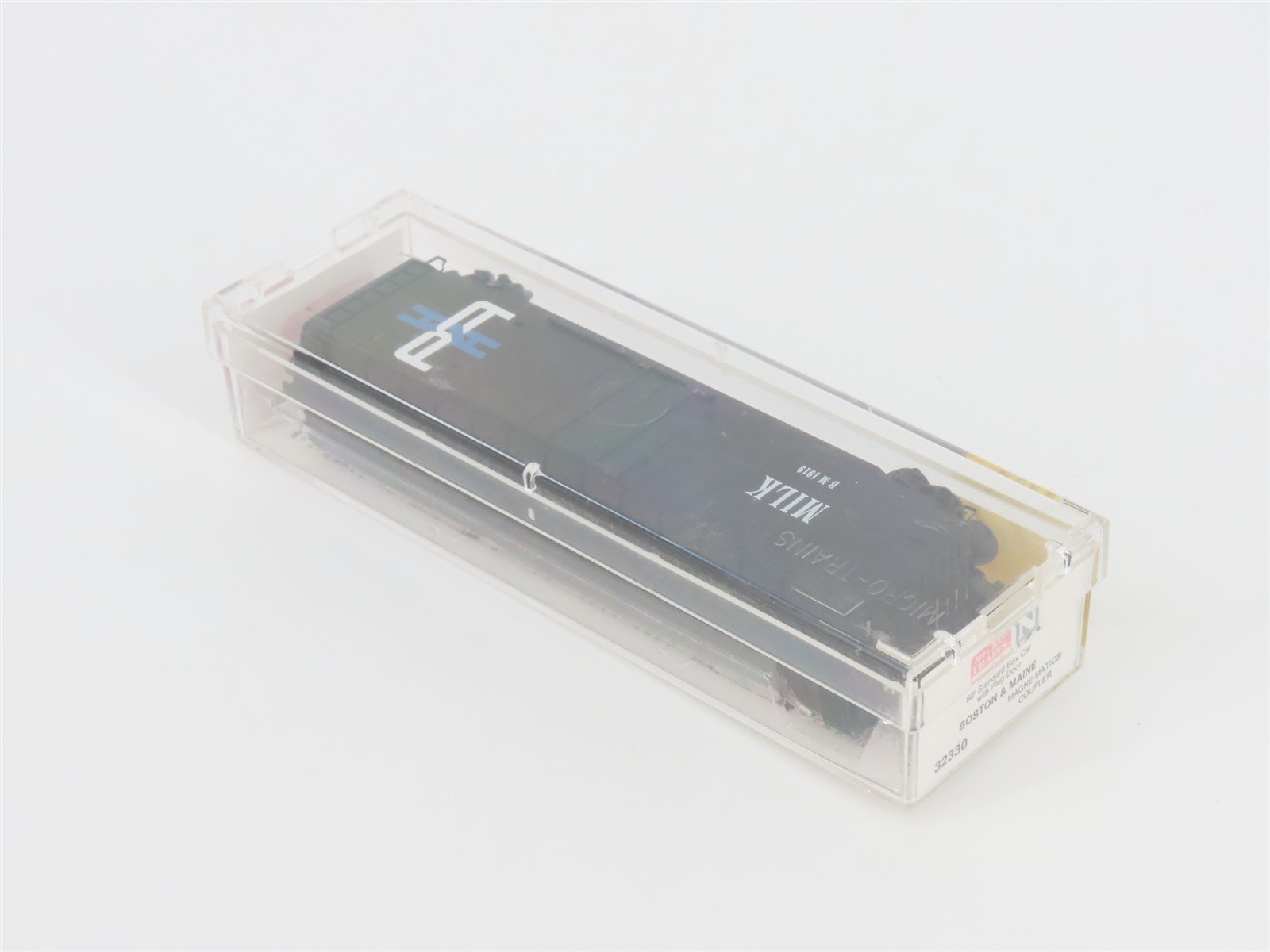 N Scale Micro-Trains MTL 32330 BM Boston & Maine Milk 50' Box Car #1919