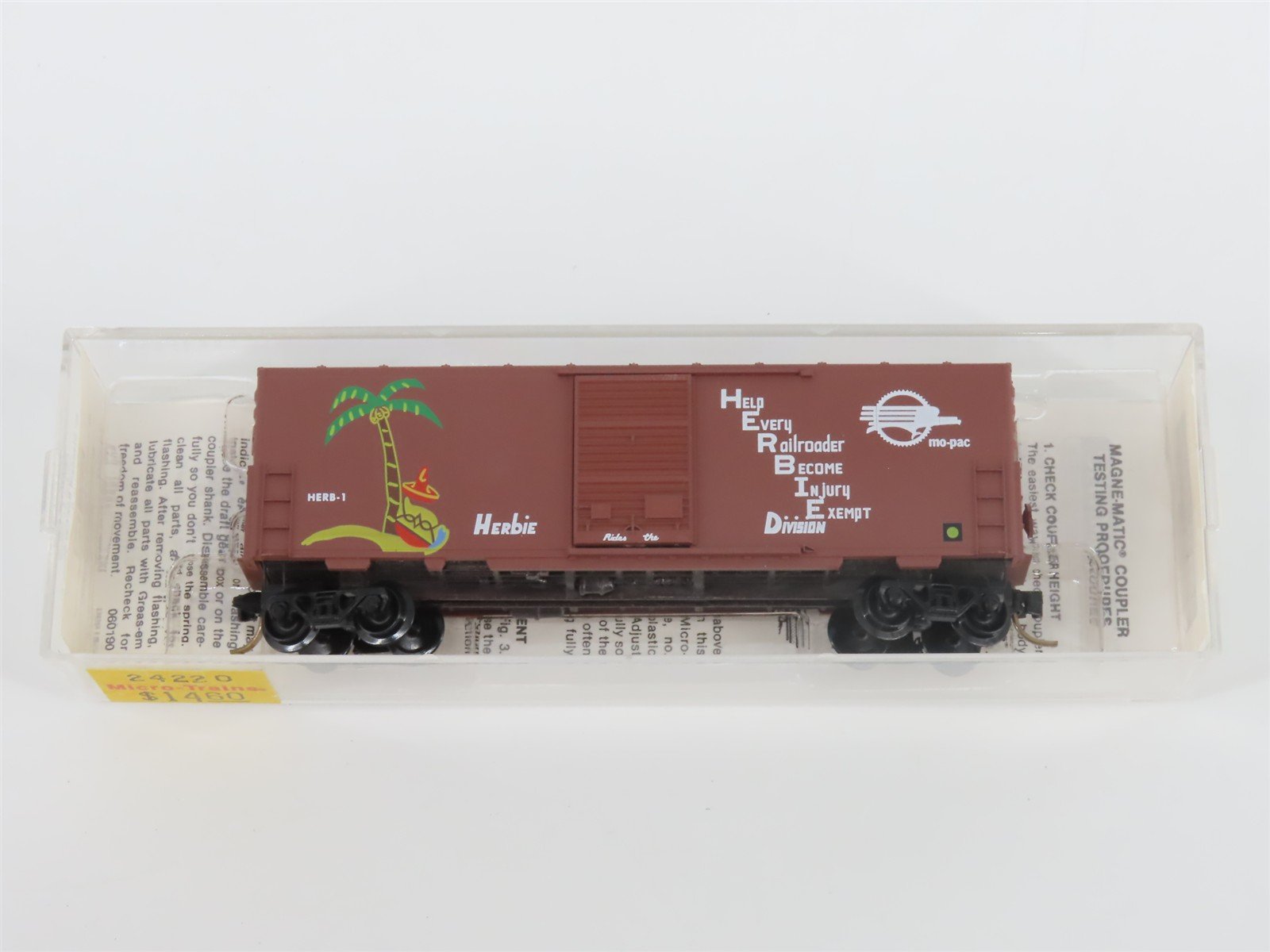 N Scale Micro-Trains MTL 24220 MP HERB Missouri Pacific Herbie 40' Box Car #1