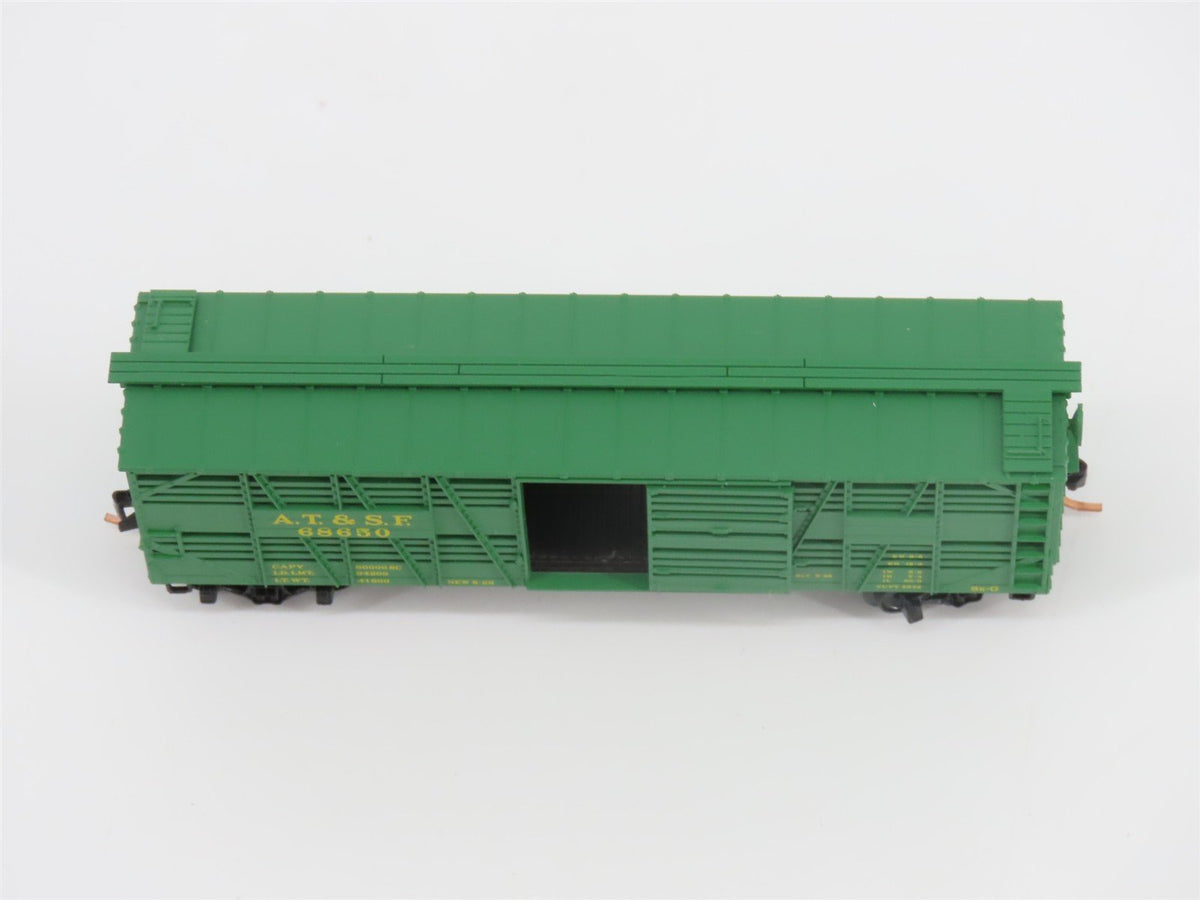 N Scale Micro-Trains MTL 35070 ATSF Santa Fe 40&#39; Despatch Stock Car #68650