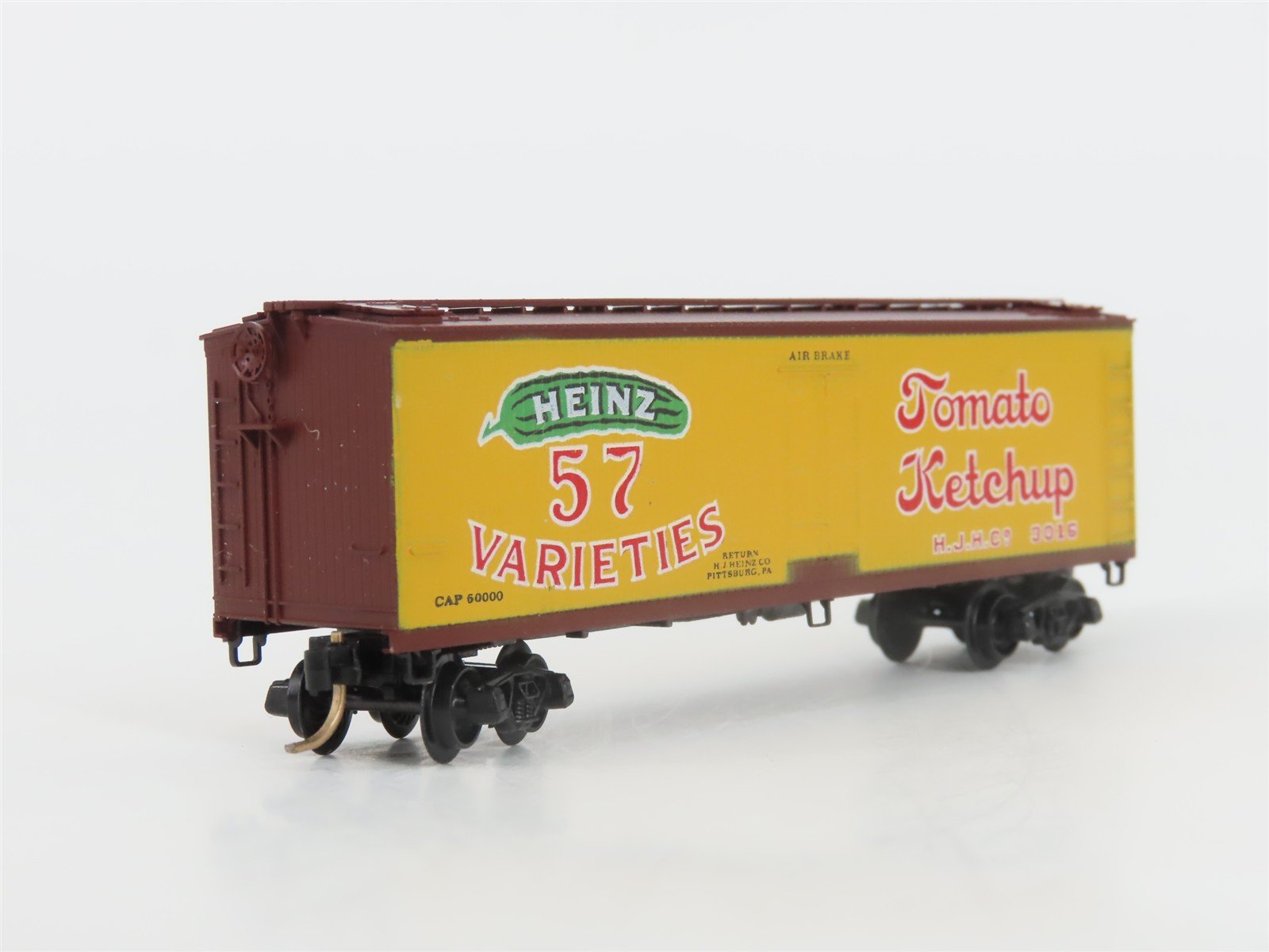 N Scale Kadee Micro-Trains MTL 47020 HJHC Heinz 57 Ketchup 40' Reefer #3016
