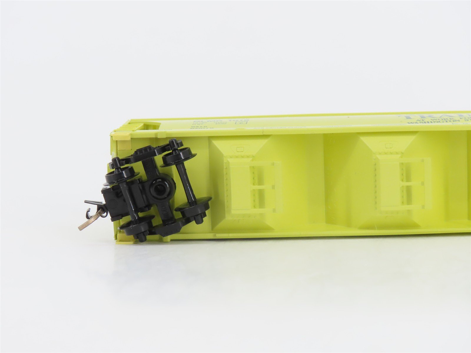 N Scale Micro-Trains MTL 94070 BLMR Grain Train 3-Bay Covered Hopper #1018