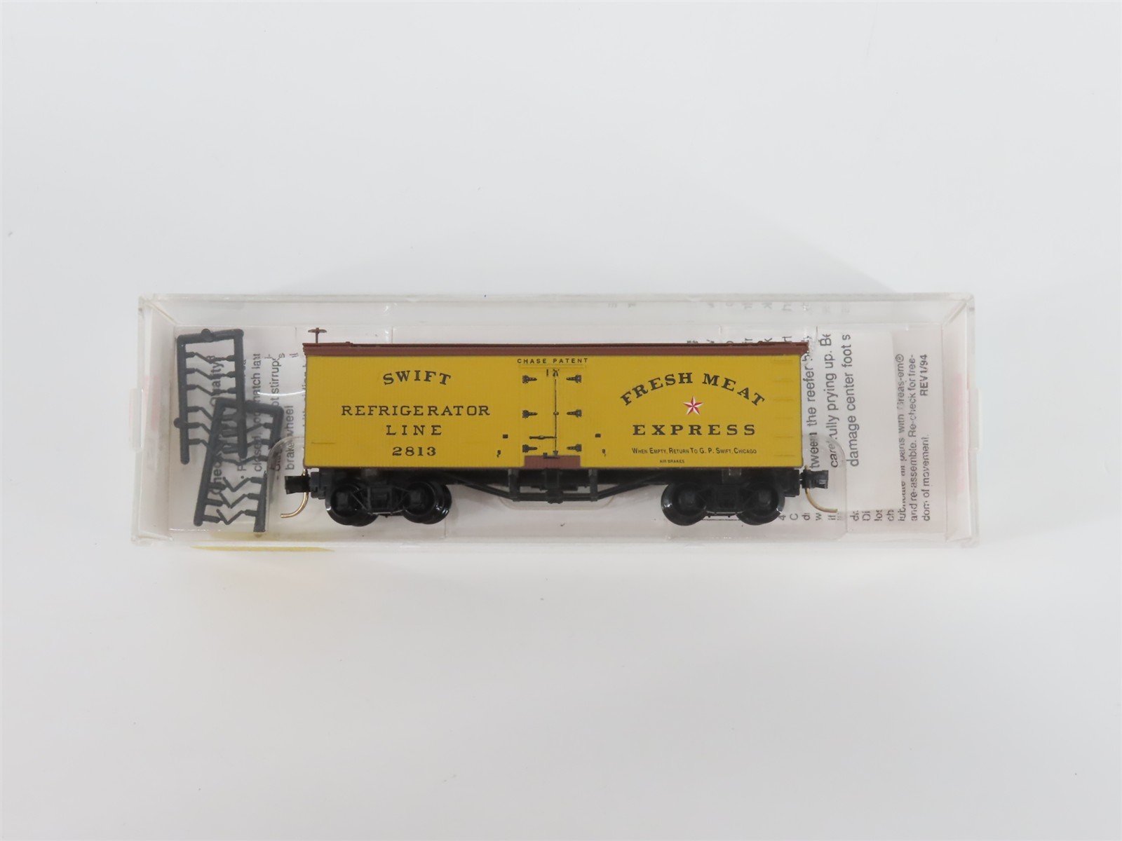 N Scale Micro-Trains MTL 58010 SRL Swift 36' Wood Sheathed Ice Reefer #2813
