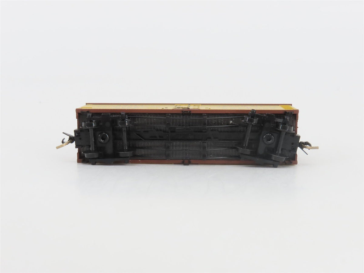 N Scale Micro-Trains MTL 58010 SRL Swift 36&#39; Wood Sheathed Ice Reefer #2813