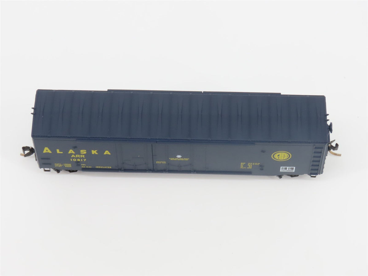 N Scale Micro-Trains MTL 75010 ARR Alaska Railroad 50&#39; Plug Door Box Car #10817