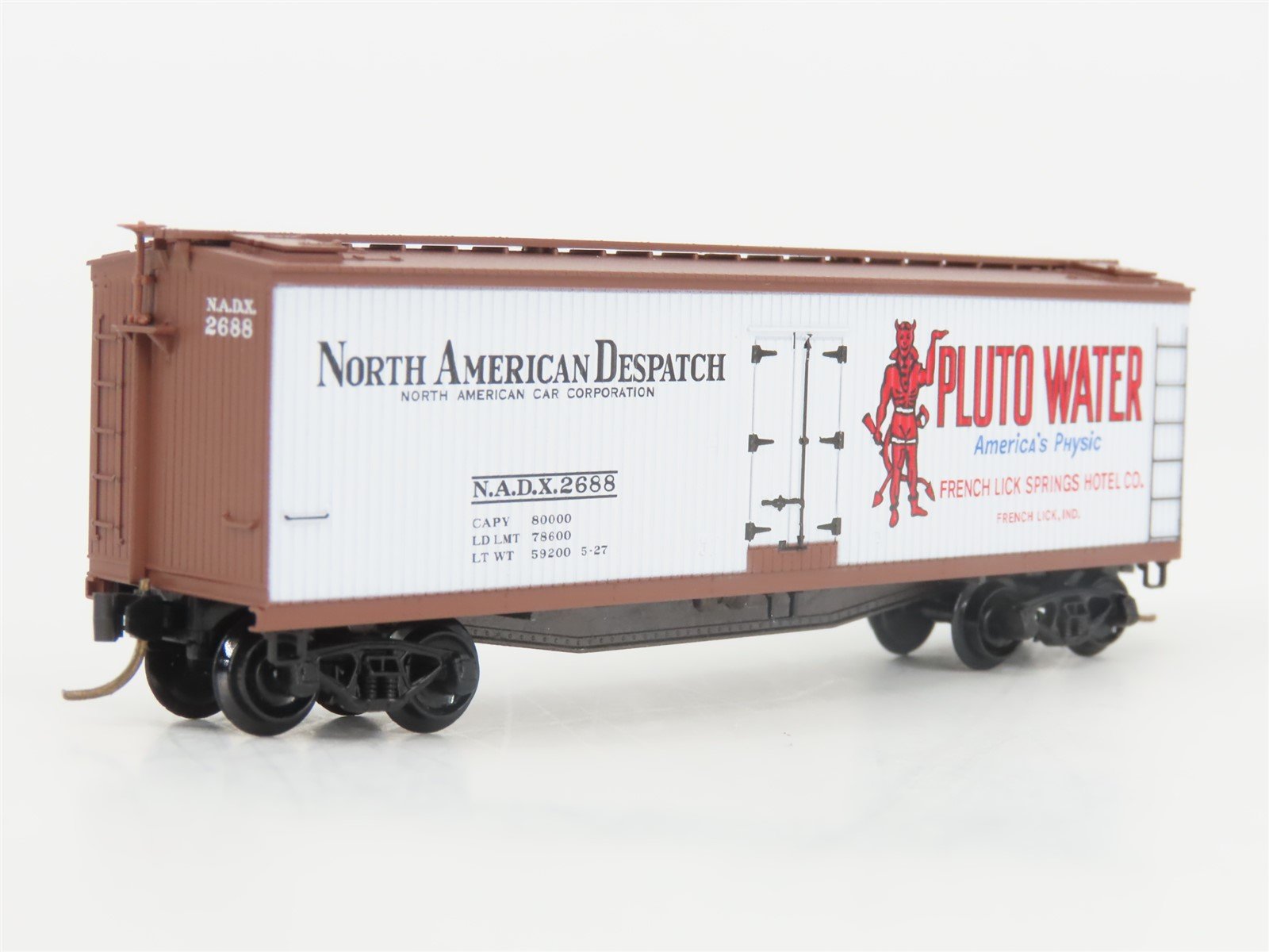 N Scale Micro-Trains MTL 49490 NADX Pluto Water 40' Wood Reefer #2688