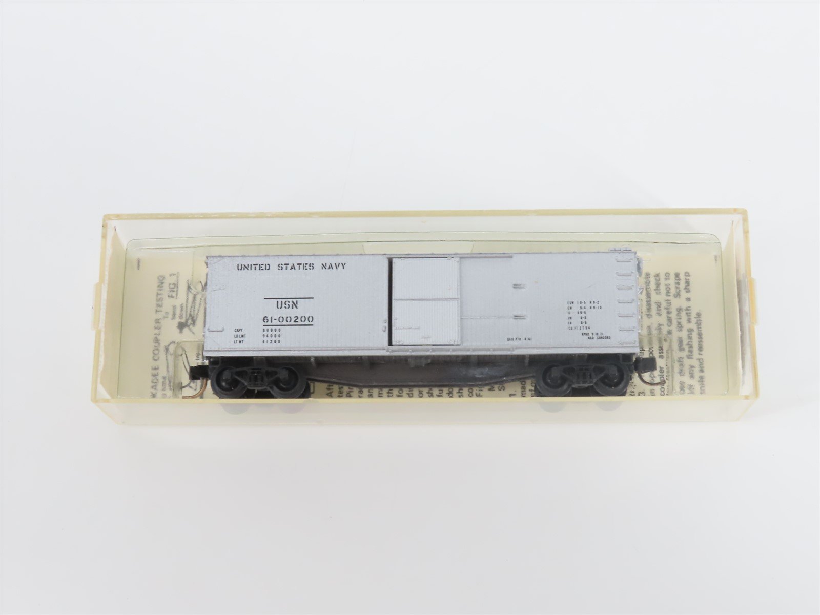 N Scale Kadee Micro-Trains MTL 42050 USN US Navy 40' Box Car #61-00200