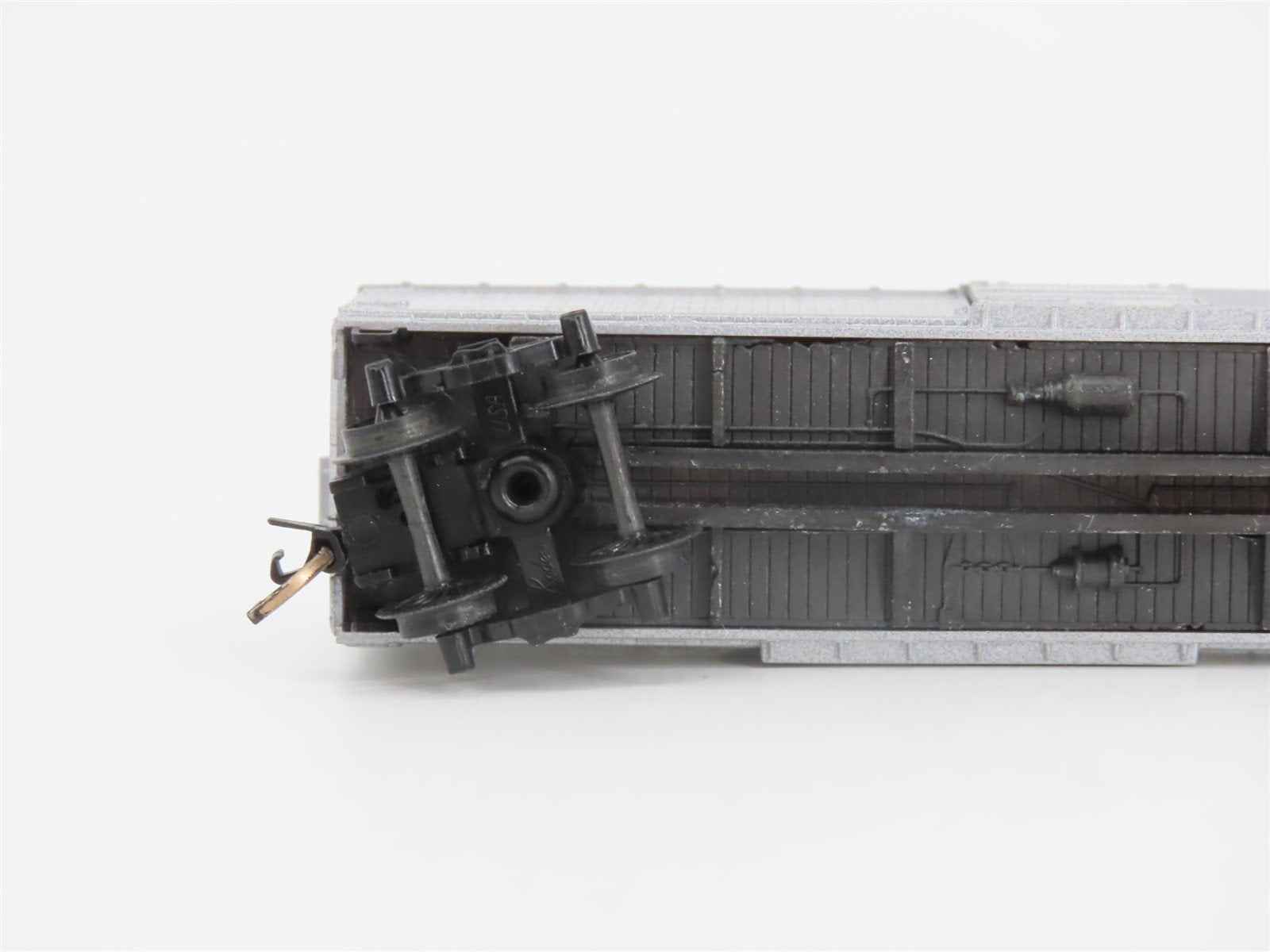 N Scale Kadee Micro-Trains MTL 42050 USN US Navy 40' Box Car #61-00200