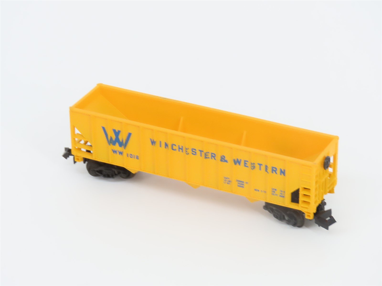N Scale Bev-Bel 14008 WW Winchester & Western 3-Bay Open Hopper #1016