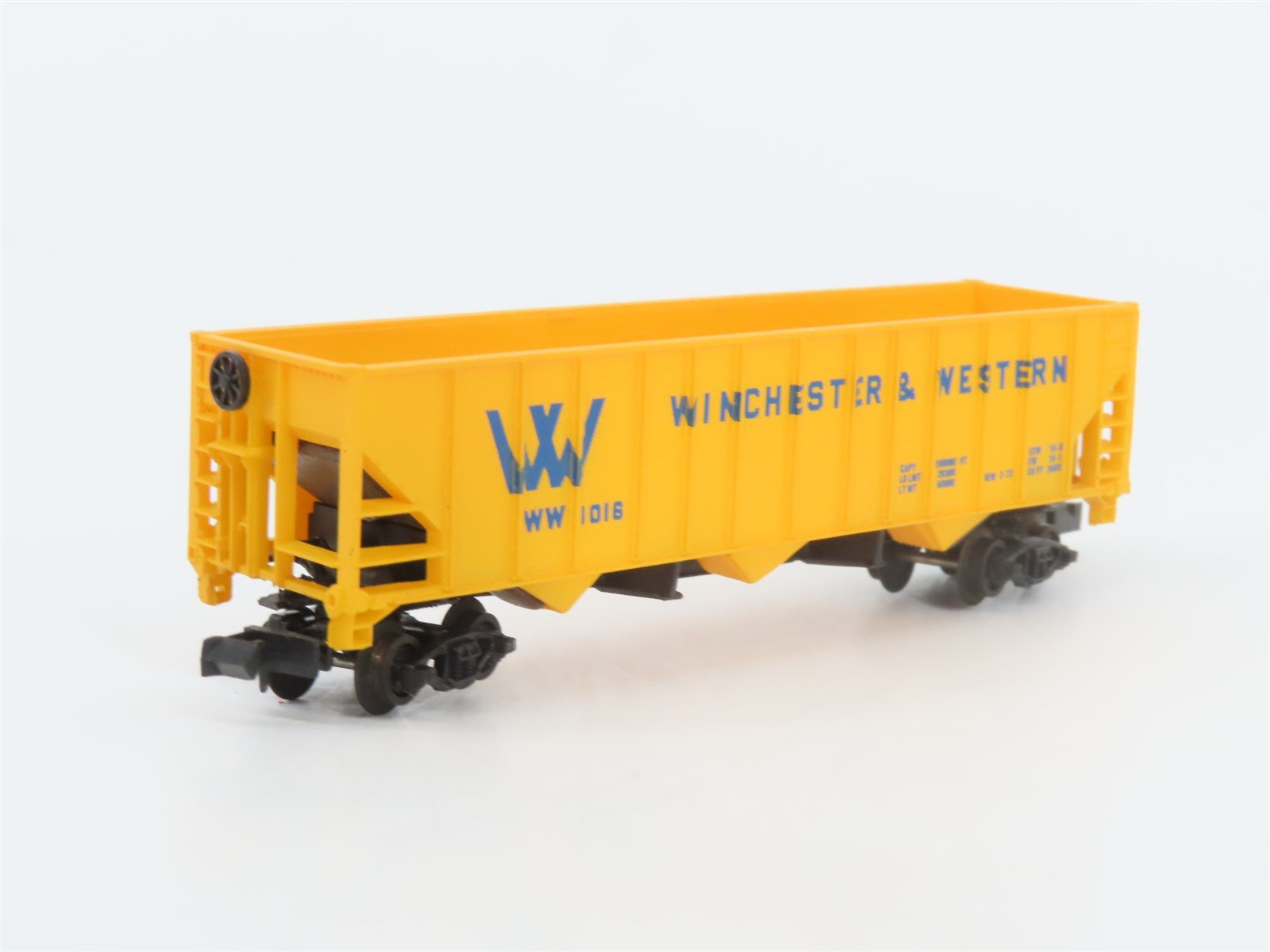 N Scale Bev-Bel 14008 WW Winchester & Western 3-Bay Open Hopper #1016