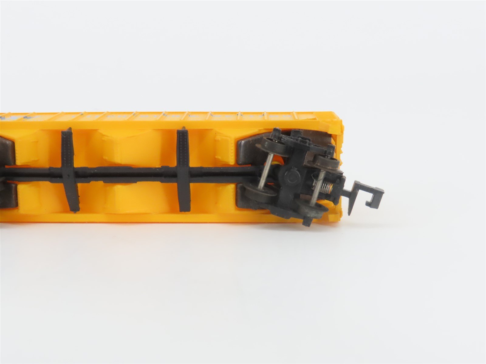 N Scale Bev-Bel 14008 WW Winchester & Western 3-Bay Open Hopper #1016