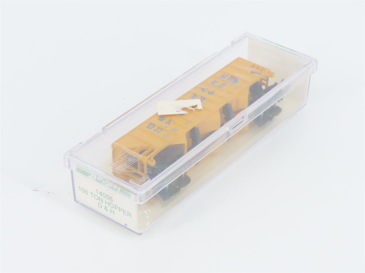N Scale Bev-Bel 14006 D&amp;H Delaware &amp; Hudson Railroad 3-Bay Open Hopper #2701