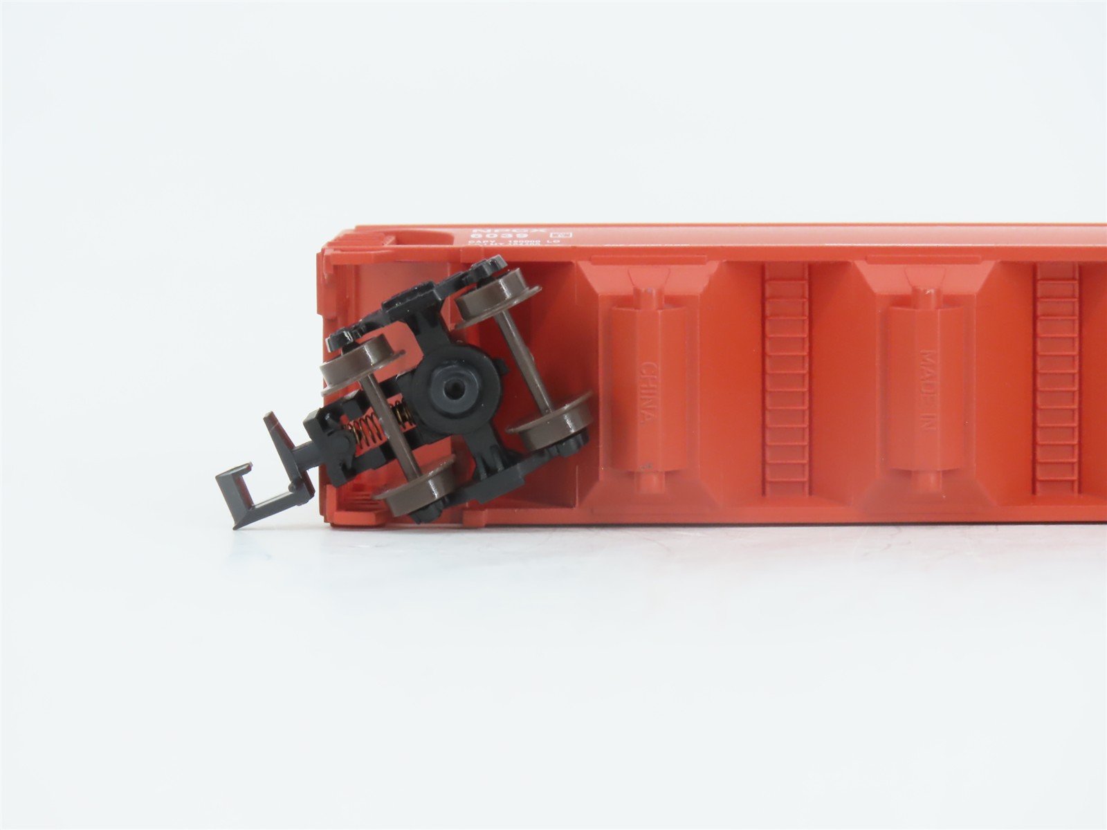 N Scale Atlas 3955 NPCX Norchem 4-Bay Covered Hopper #6039