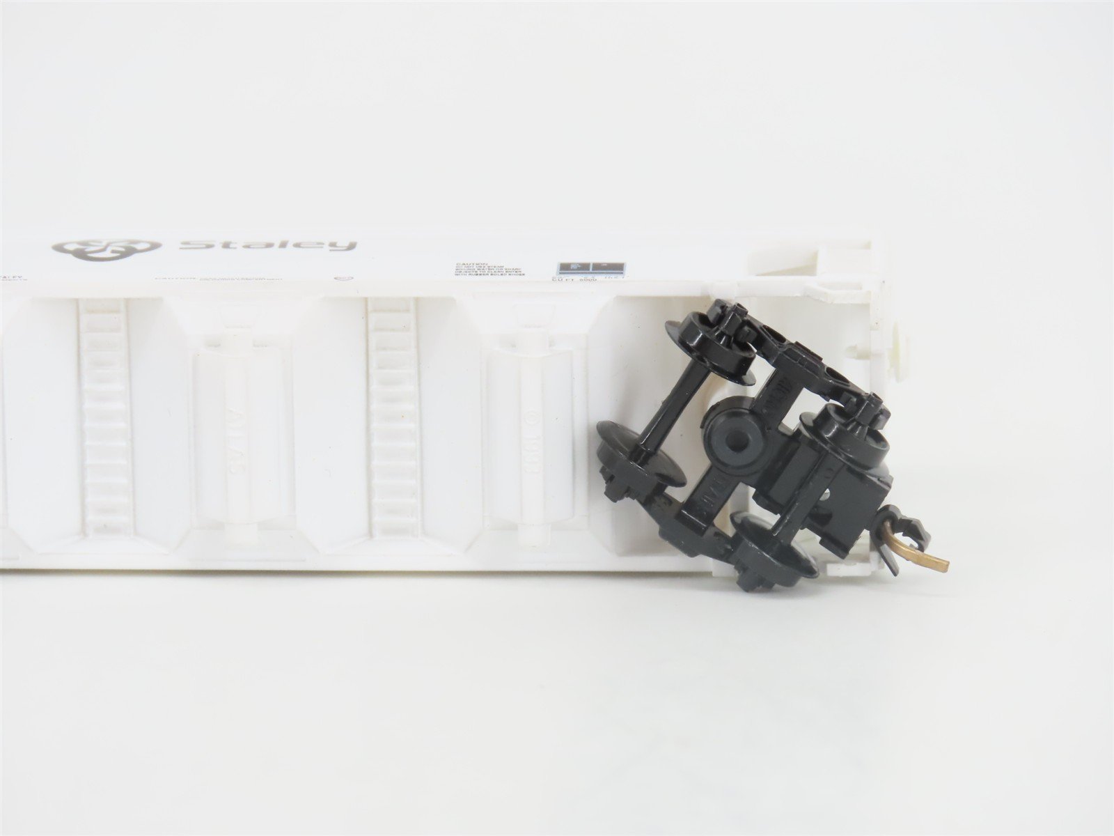 N Scale Atlas 3958 ACFX Staley 4-Bay Covered Hopper #59901