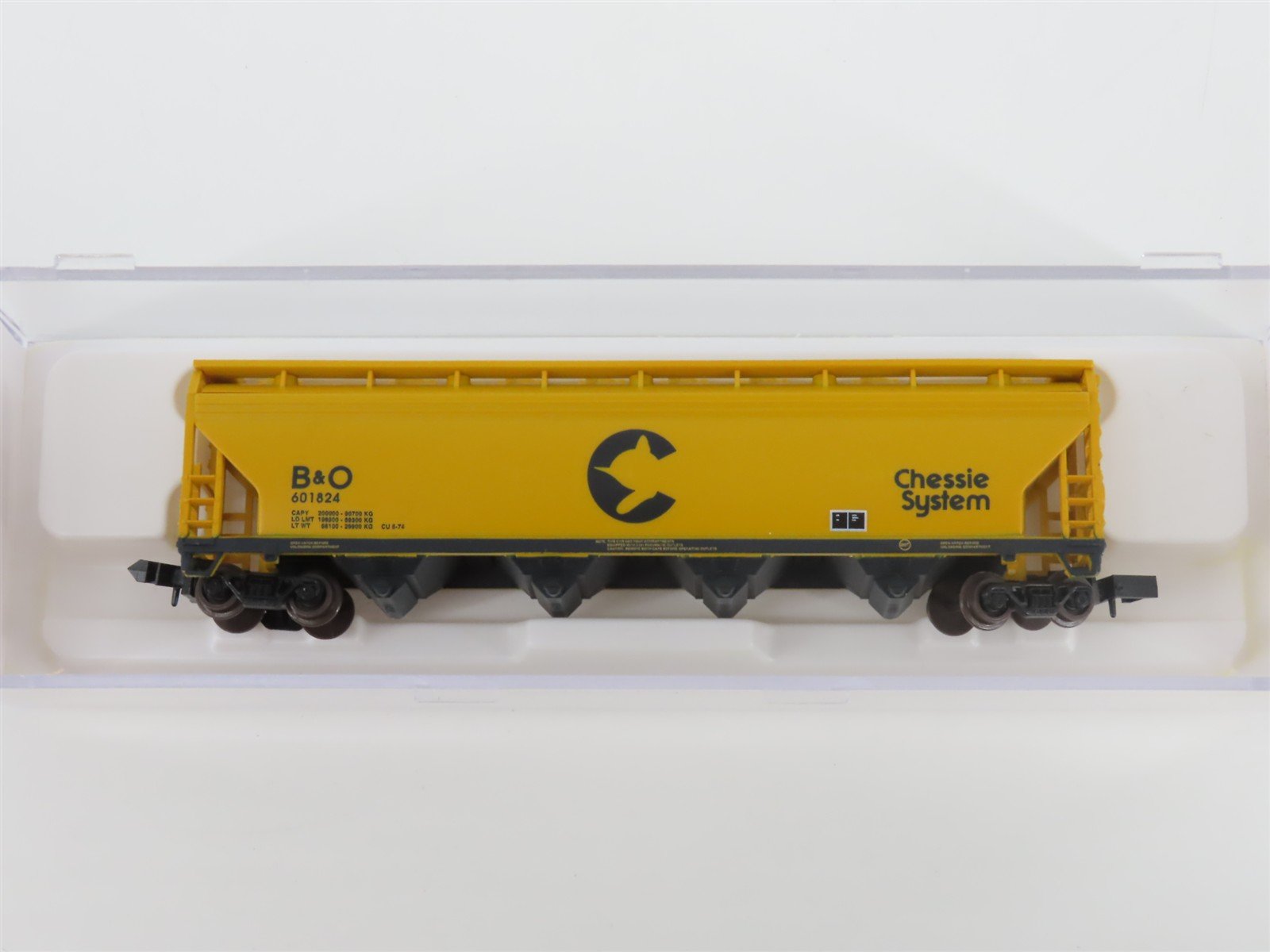 N Atlas 3957 B&O Baltimore & Ohio Chessie System 4-Bay Centerflow Hopper #601824