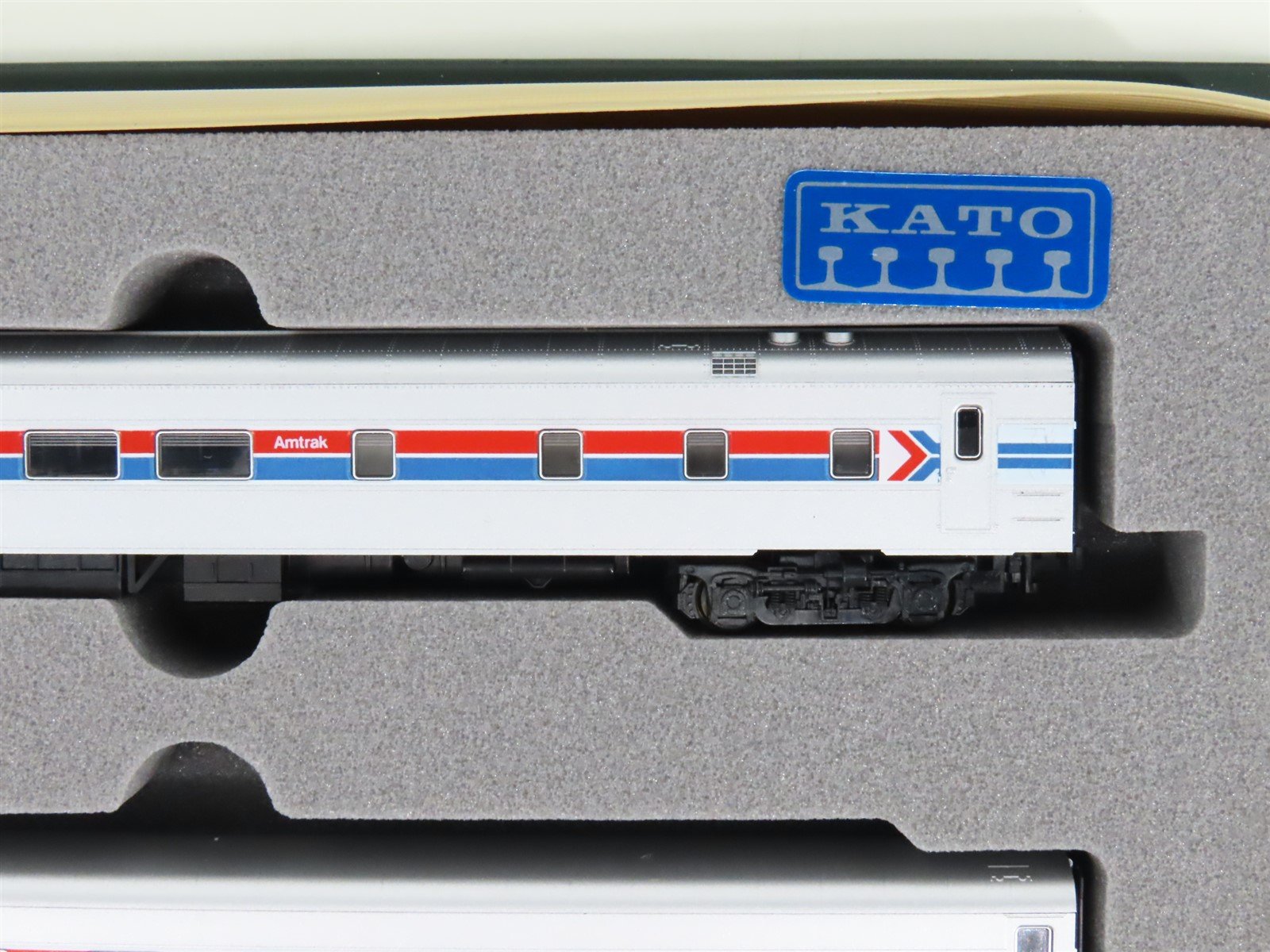 N Scale KATO 106-011 AMTK Amtrak Smooth Side Passenger 6-Car Set