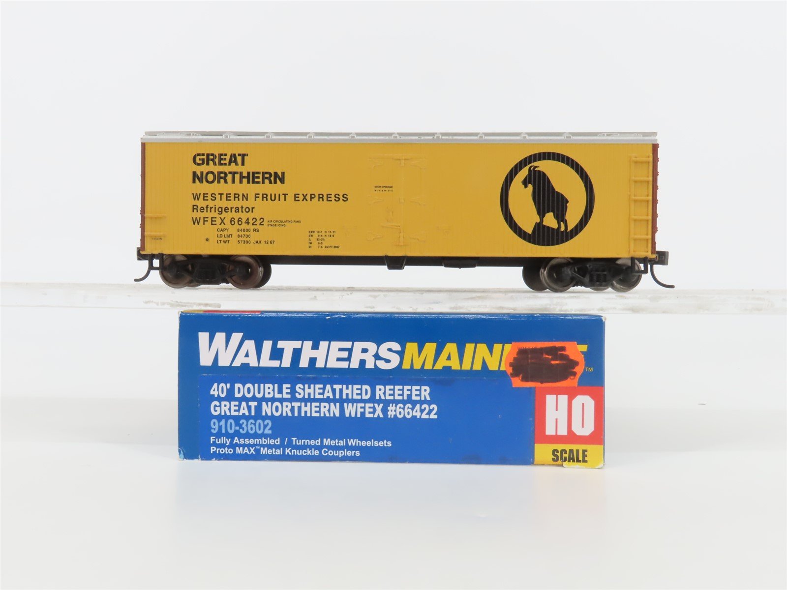 HO Scale Walthers Mainline 910-3602 WFEX Great Northern 40' Reefer #66422