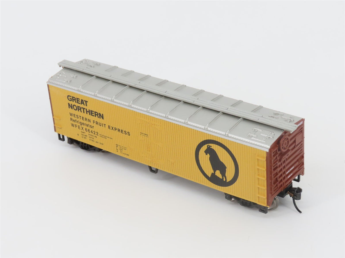 HO Scale Walthers Mainline 910-3602 WFEX Great Northern 40&#39; Reefer #66422