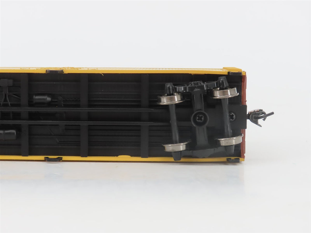HO Scale Walthers Mainline 910-3602 WFEX Great Northern 40&#39; Reefer #66422