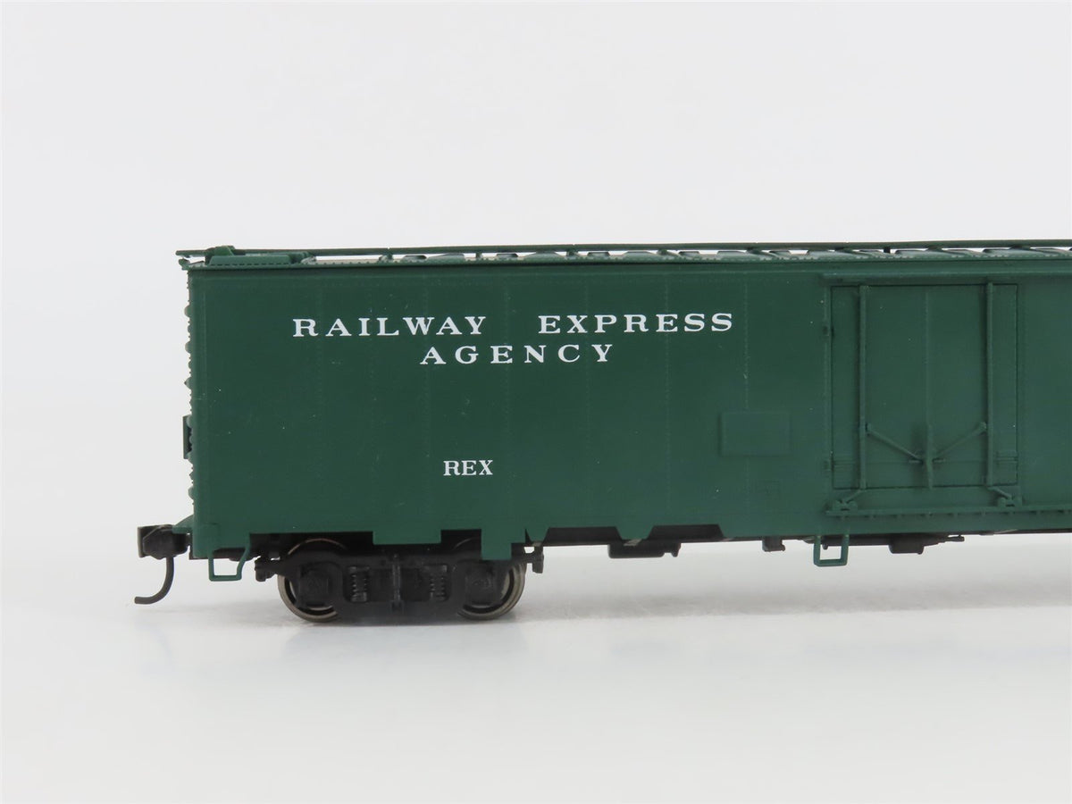 HO Scale Walthers 932-6241 REX Railway Express Agency 50&#39; Express Reefer