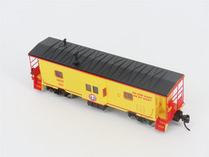 HO Scale Walthers Platinum Line 932-40475 URR Union Bay Window Caboose #104