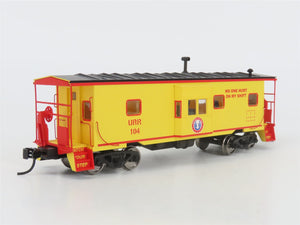 HO Scale Walthers Platinum Line 932-40475 URR Union Bay Window Caboose #104