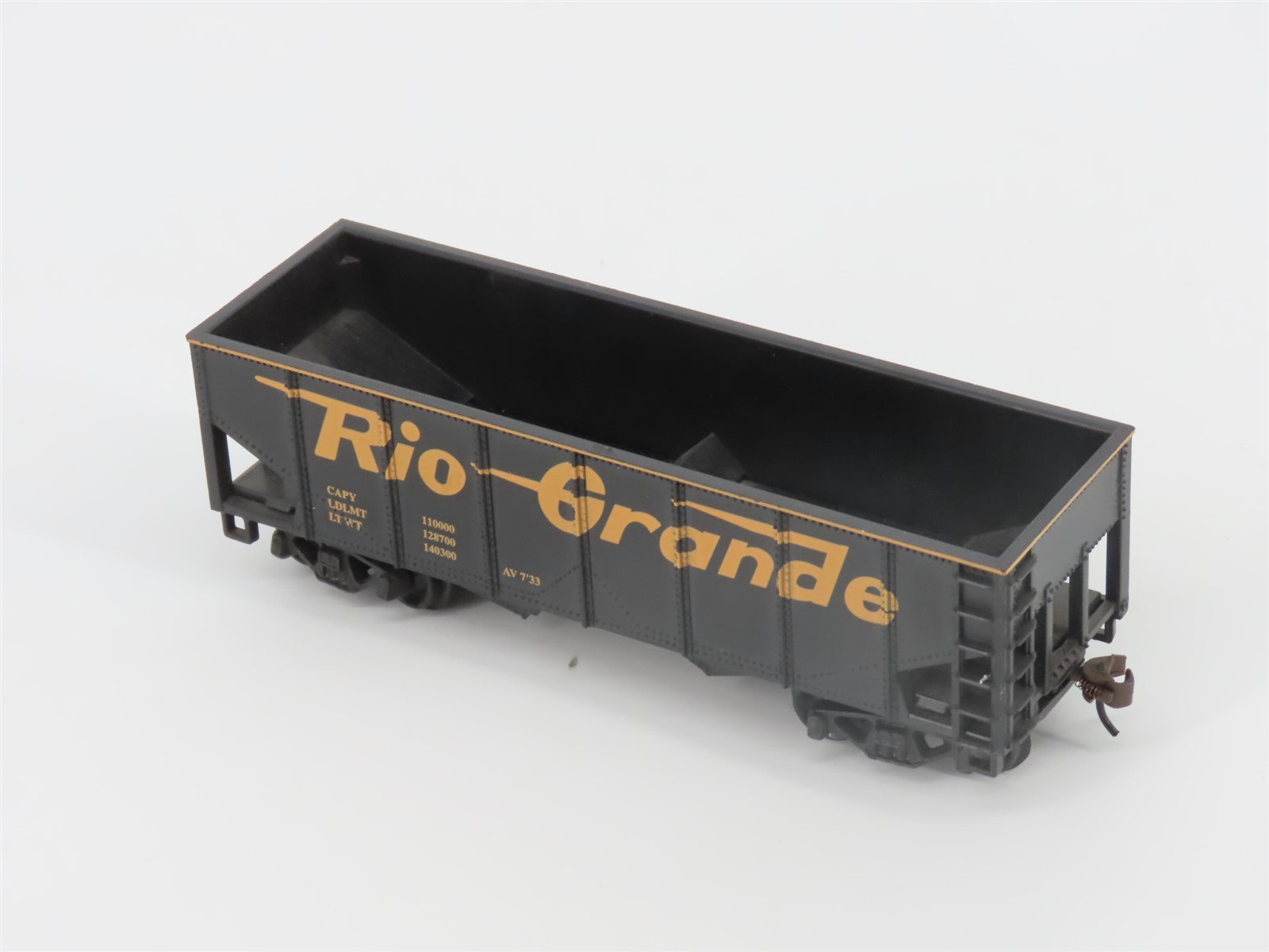 HO Scale Model Power 98069 D&RGW Rio Grande Railroad 36' 2-Bay Hopper