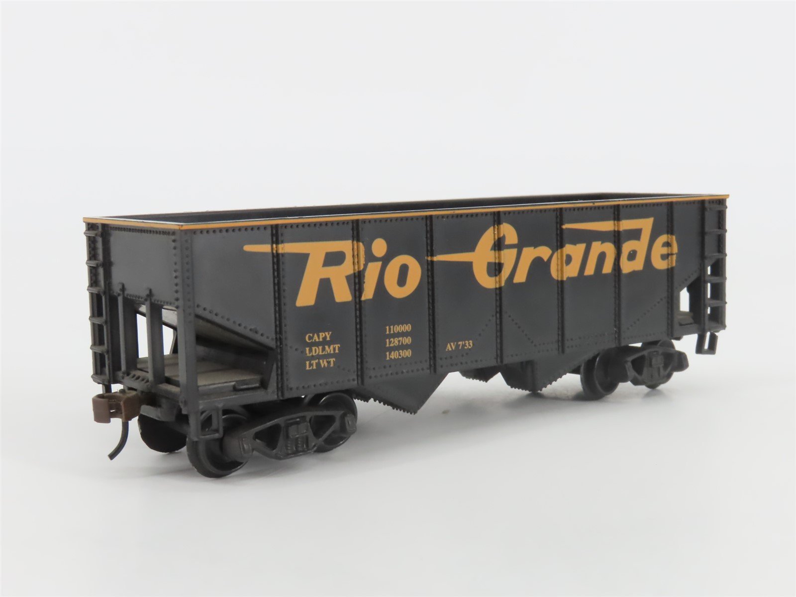 HO Scale Model Power 98069 D&RGW Rio Grande Railroad 36' 2-Bay Hopper