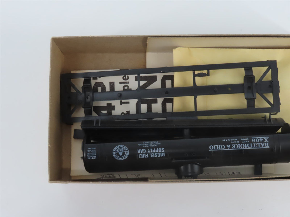 HO Scale Athearn Kit #1577 B&amp;O Baltimore &amp; Ohio 40&#39; Single Dome Tank Car #X409