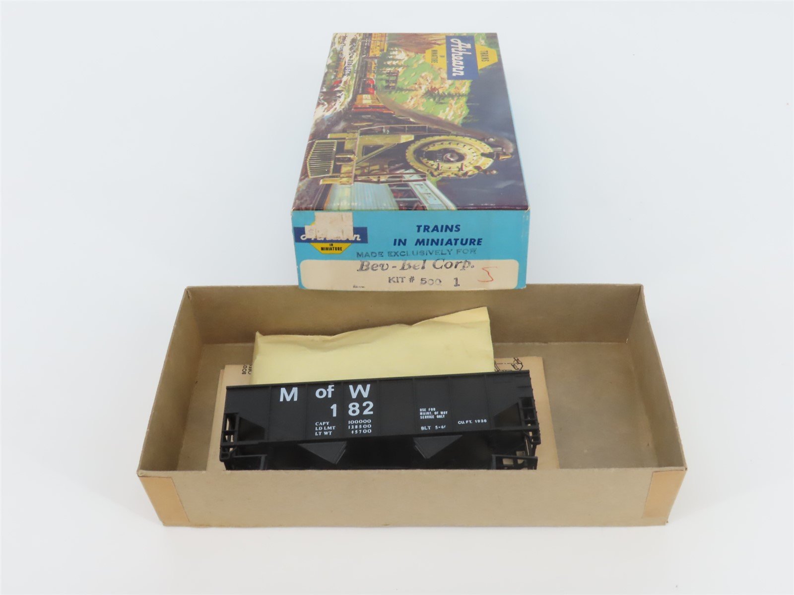 HO Scale Athearn Bev-Bel Kit #500 MofW Maintenance of Way 2-Bay Hopper #182