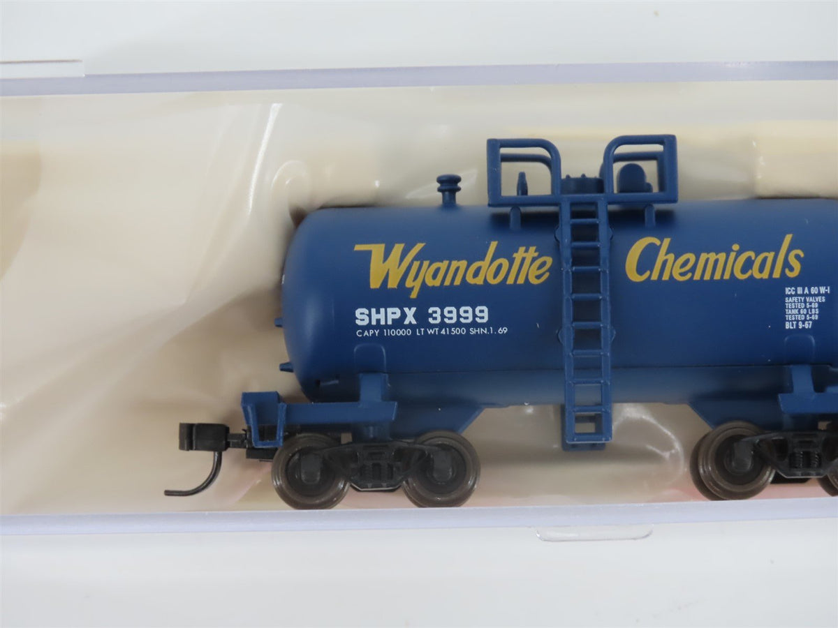 N Scale Atlas Trainman 31423 SHPX Wyandotte Chemical Beer Car Tank Car #3999