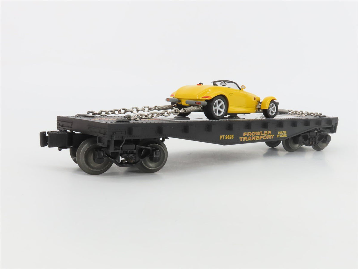 O Gauge 3-Rail Lionel 6-17522 PT Prowler Transport Flat Car #9823 w/ Plymouth