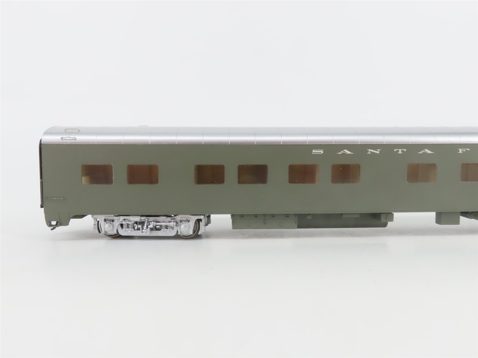 HO Scale Walthers 932-9382 ATSF Santa Fe Pullman Sleeper Passenger Car