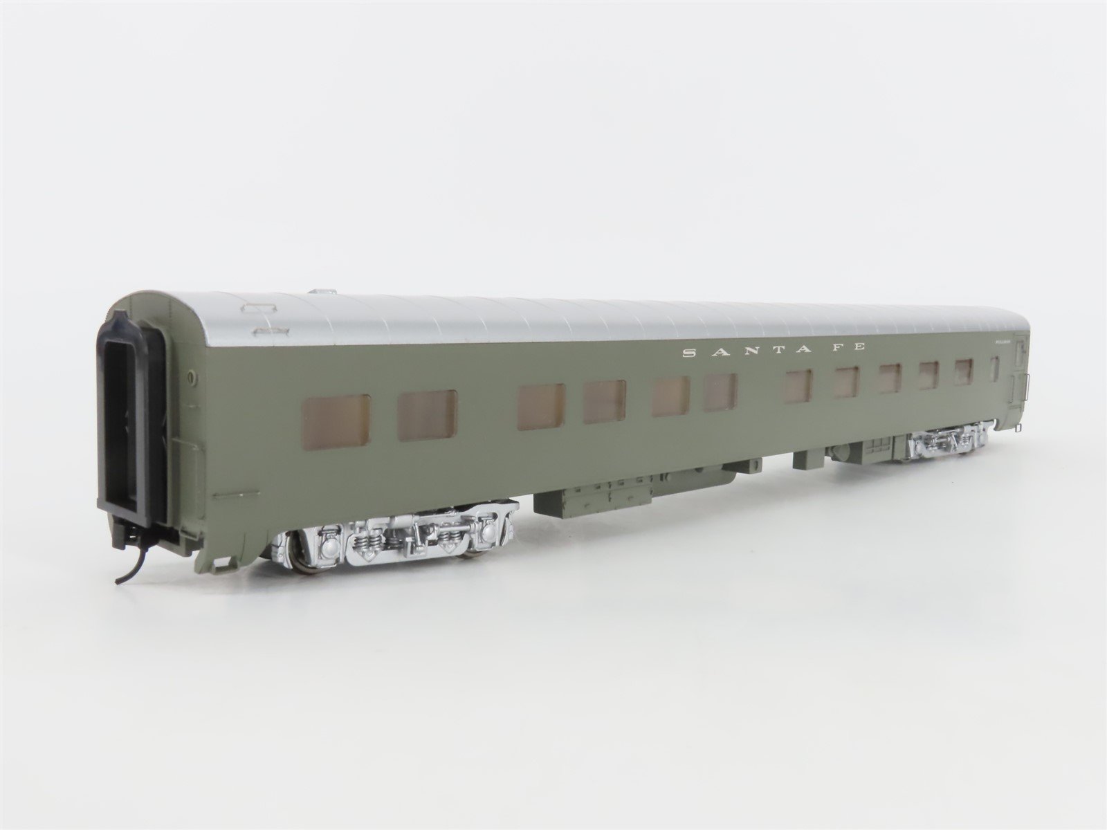 HO Scale Walthers 932-9382 ATSF Santa Fe Pullman Sleeper Passenger Car