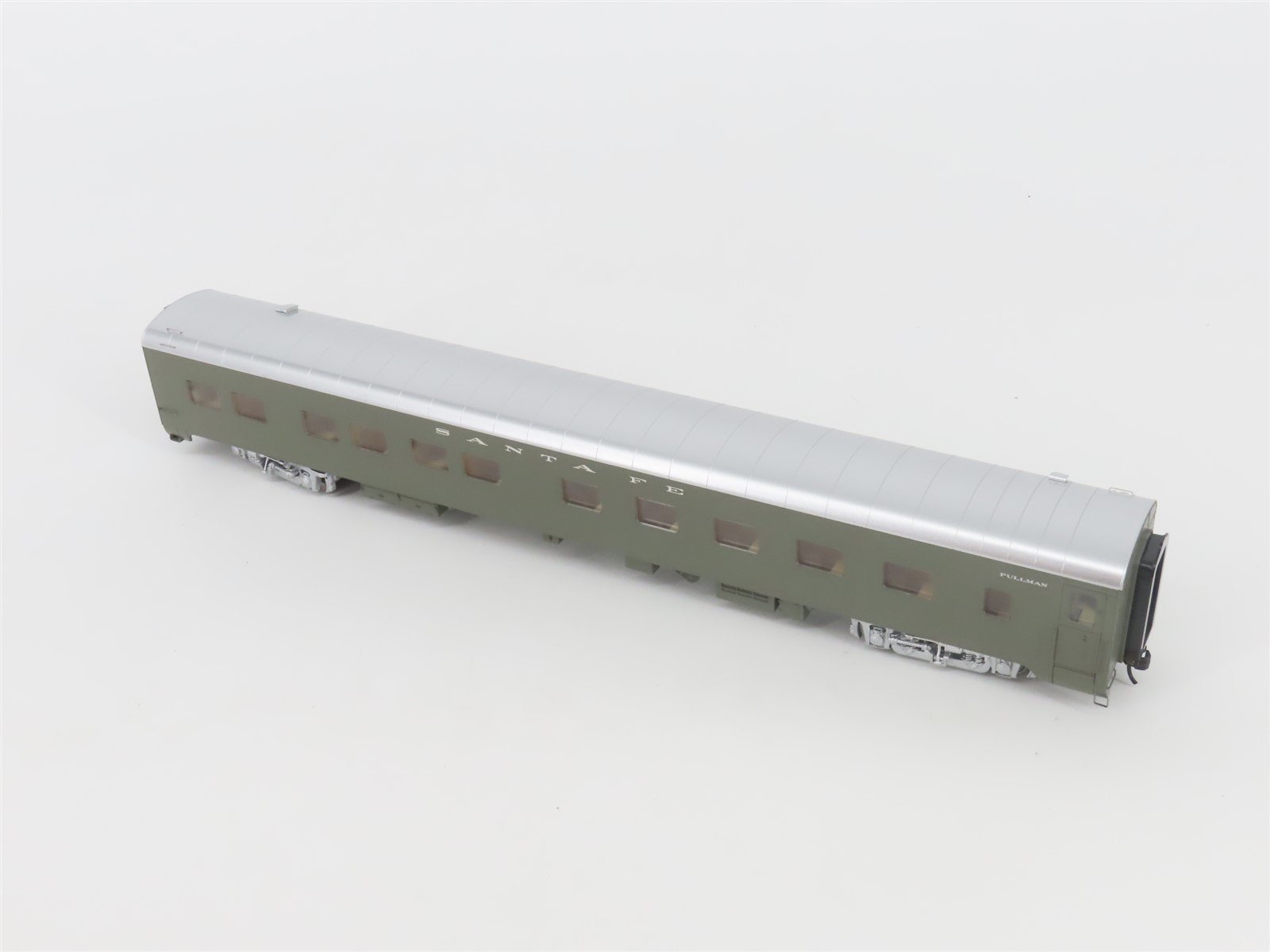 HO Scale Walthers 932-9382 ATSF Santa Fe Pullman Sleeper Passenger Car