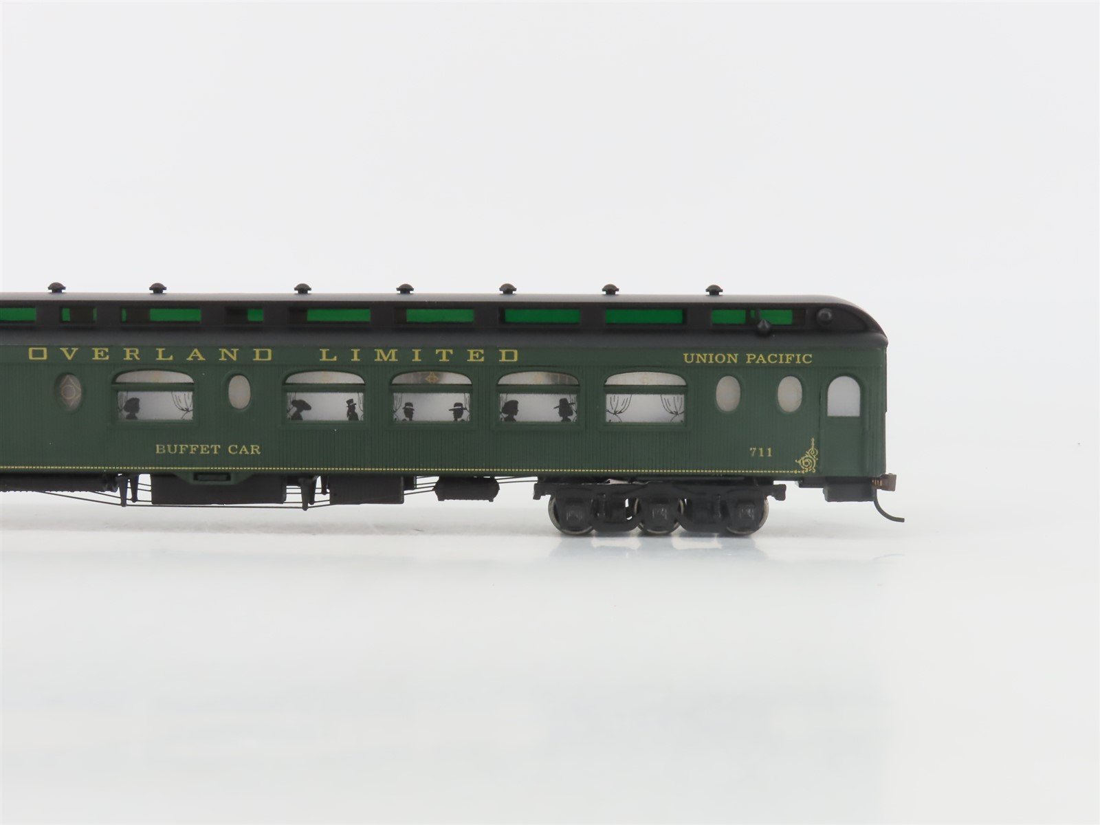 HO Scale Roundhouse 68701 UP Overland Limited Palace Combine Passenger Car #711