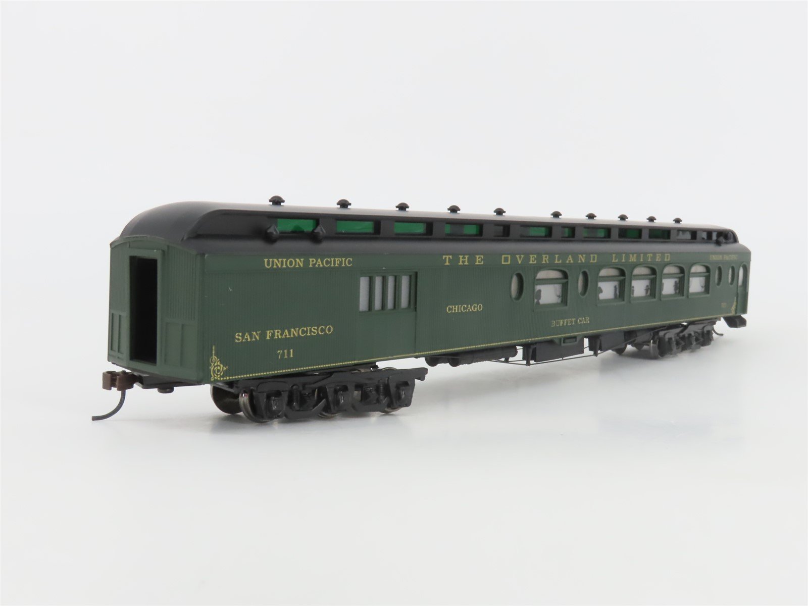 HO Scale Roundhouse 68701 UP Overland Limited Palace Combine Passenger Car #711