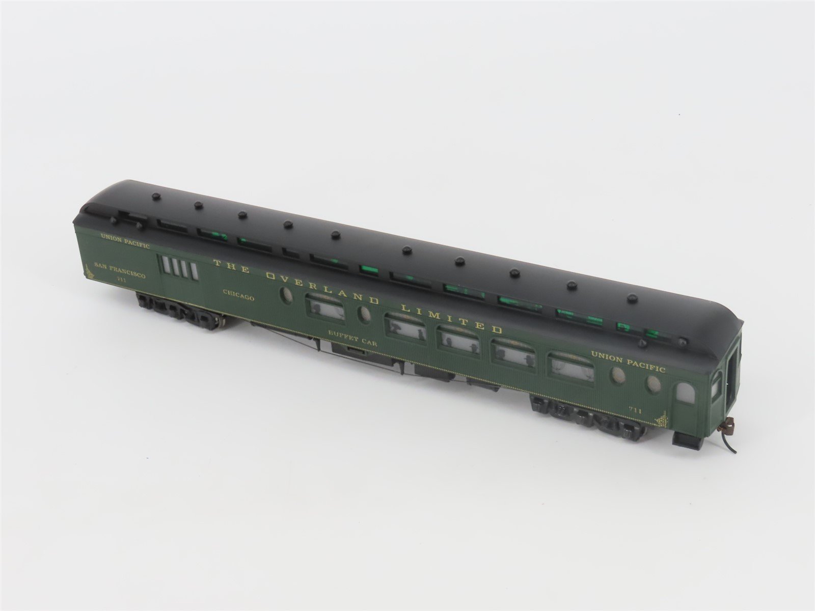 HO Scale Roundhouse 68701 UP Overland Limited Palace Combine Passenger Car #711