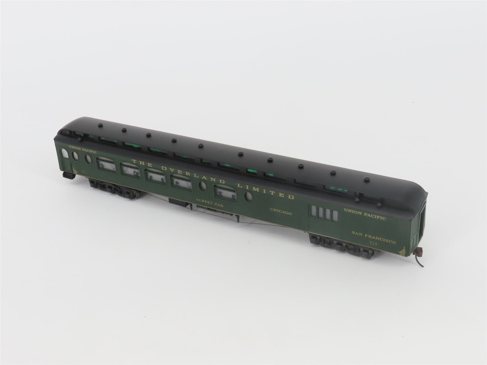HO Scale Roundhouse 68701 UP Overland Limited Palace Combine Passenger Car #711